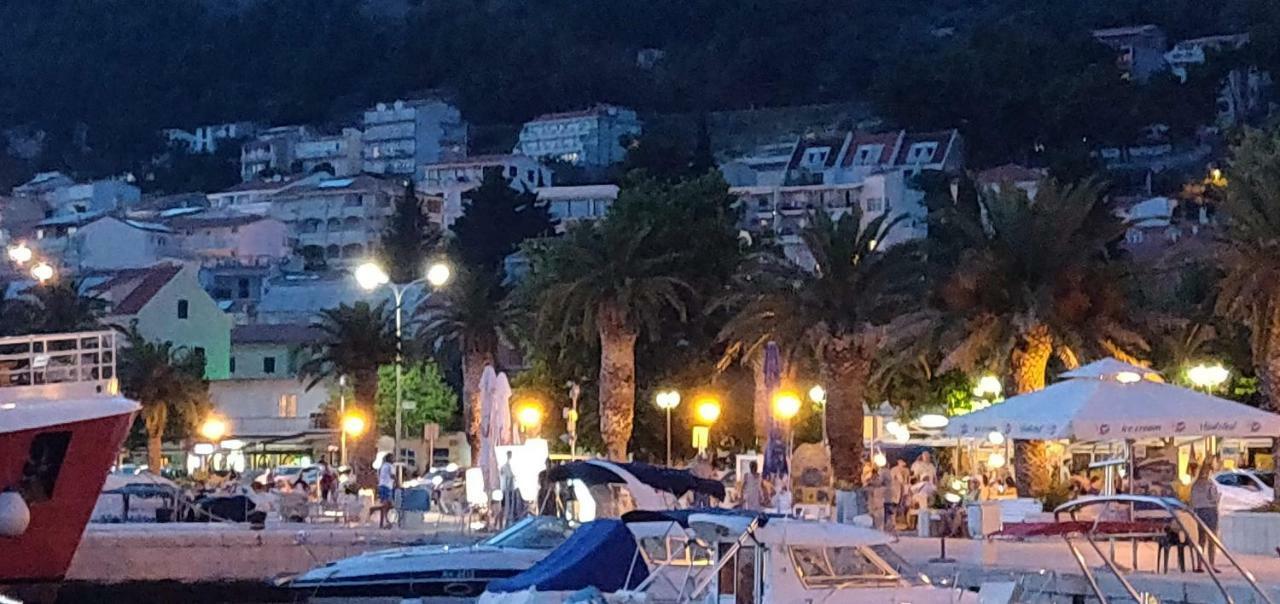 Villa Dm Baška Voda Buitenkant foto
