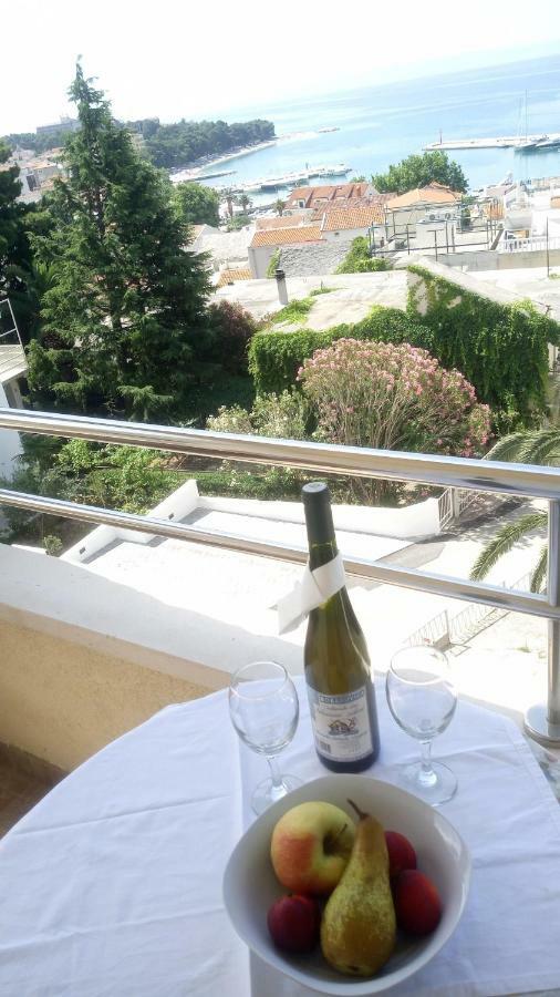 Villa Dm Baška Voda Buitenkant foto